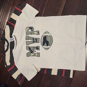 NWT TWO boys crew neck t shirts